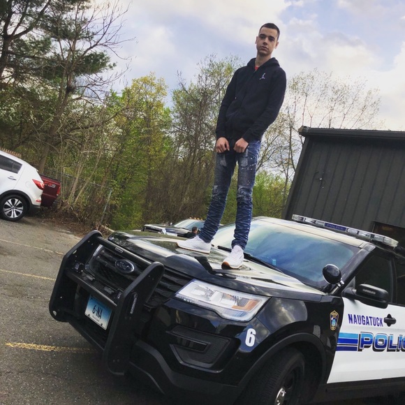 Meet your Posher, Alex - Picture 1 of 1